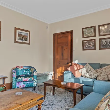 Beautiful Detached Near Coniston - Pass The Keys