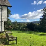 Beautiful Detached Near Coniston - Pass The Keys Torver