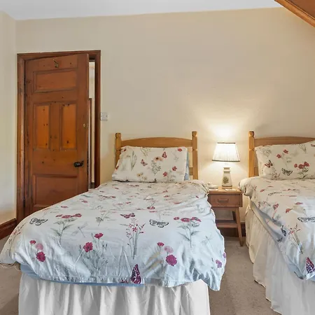 Casa de Férias Beautiful Detached Near Coniston - Pass The Keys